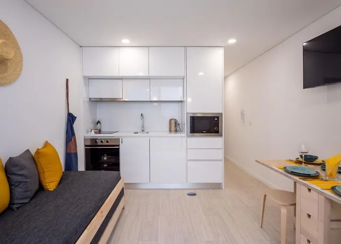 Kissen-appartement Im Historischen Zentrum By Interhome Appartamento Aveiro